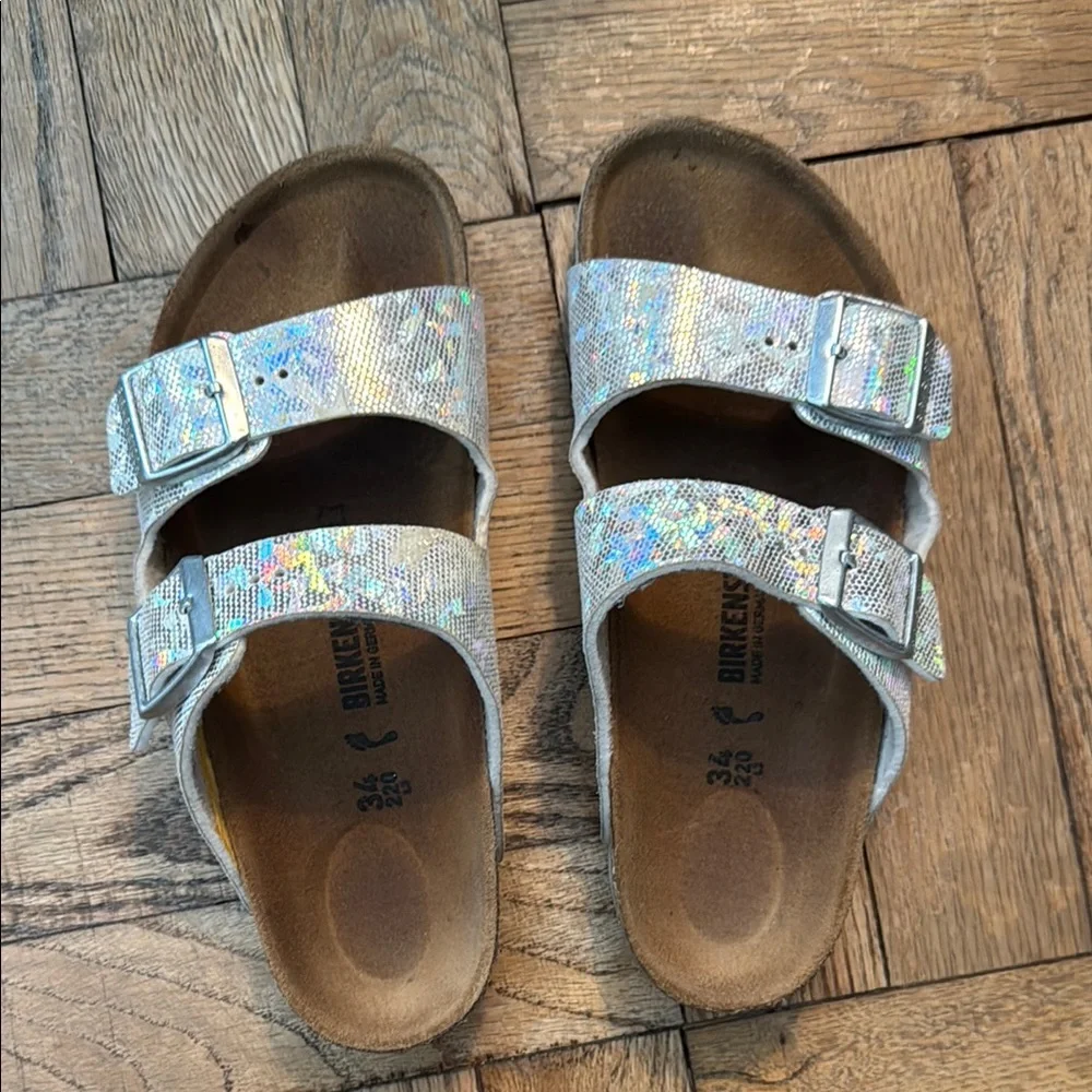 Girls Birkenstock Iridescent Silver Arizona Sandals - Picture 3 of 3